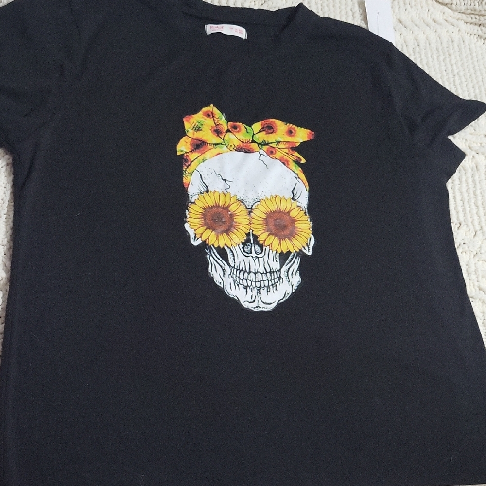 Black T-Shirt with Skull and Sunflower Design